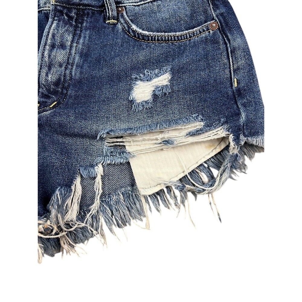 We the Free Mid-Rise Button-Fly Cutoff Distressed Denim Jean Shorts Size 25 - Picture 4 of 12